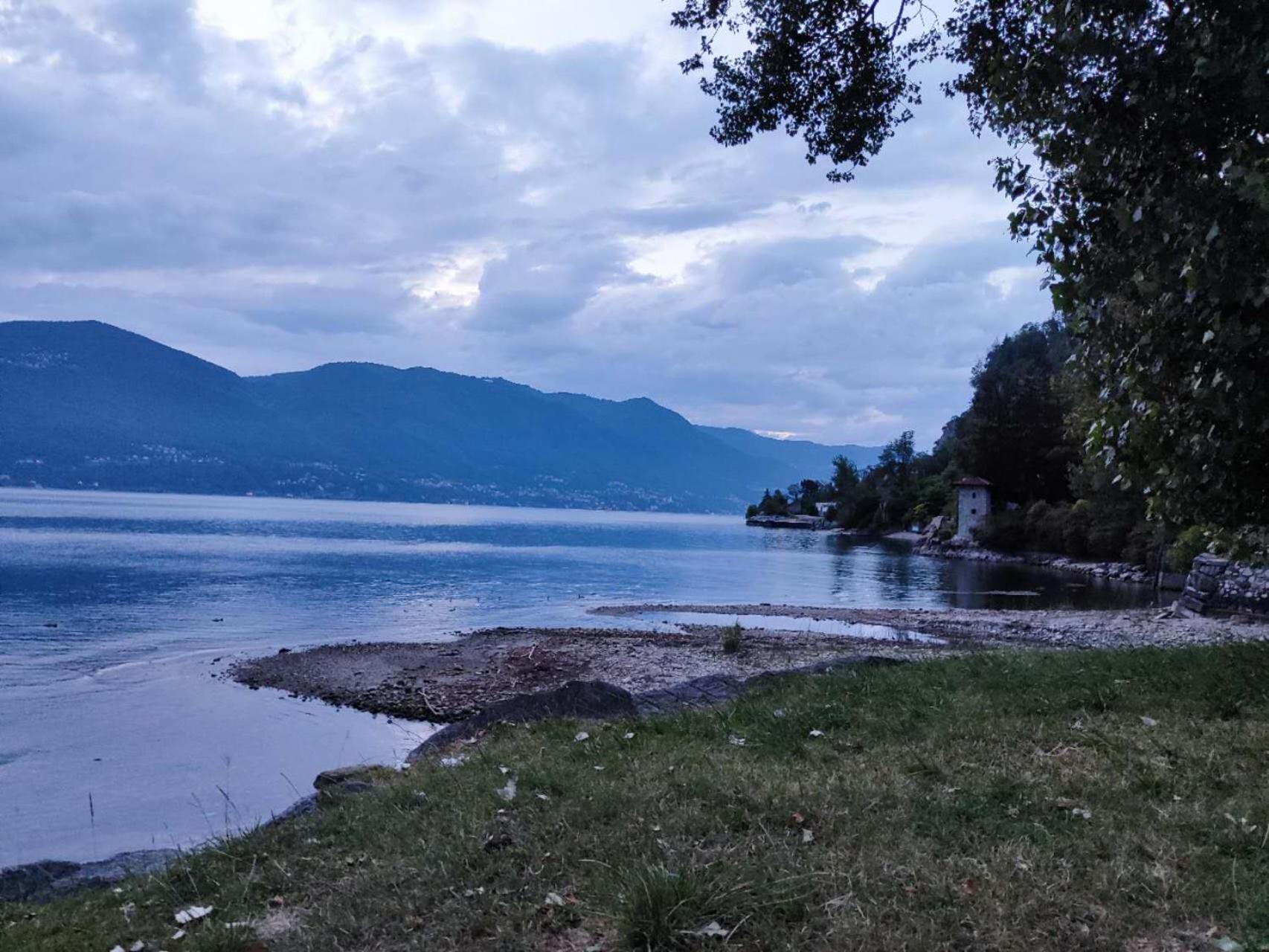 Natura Tra Bosco E Lago Castelveccana Exterior photo